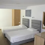 玛丽亚奇迪利公寓式酒店 公寓式酒店 圣纳帕