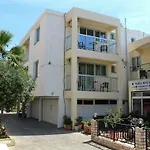 玛丽亚奇迪利公寓式酒店 公寓式酒店 圣纳帕