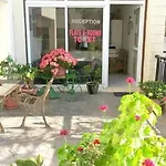 玛丽亚奇迪利公寓式酒店 4*