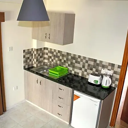 מלון דירות Maria Zintili